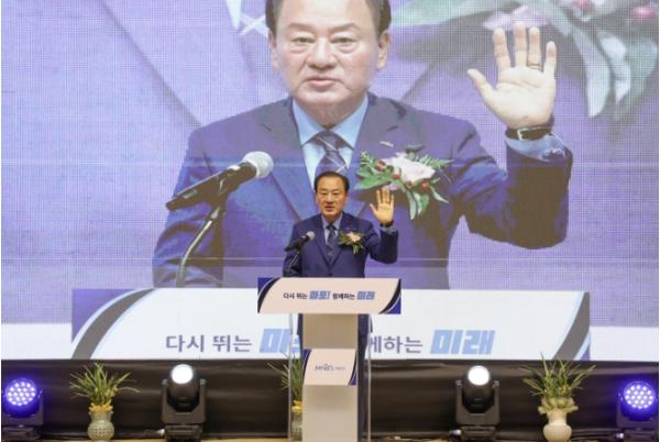 유동균 마포구청장 취임식…'이제는 꽃피우고 결실 맺을 시간'