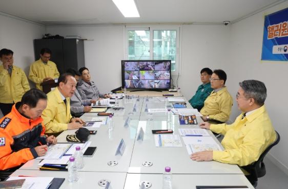핼러윈 앞둔 홍대, 유동균 마포구청장·행정안전부 장관 안전 점검
